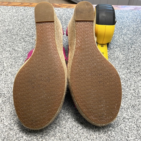 Michael KORS Sandals Size 8 - Picture 5 of 9